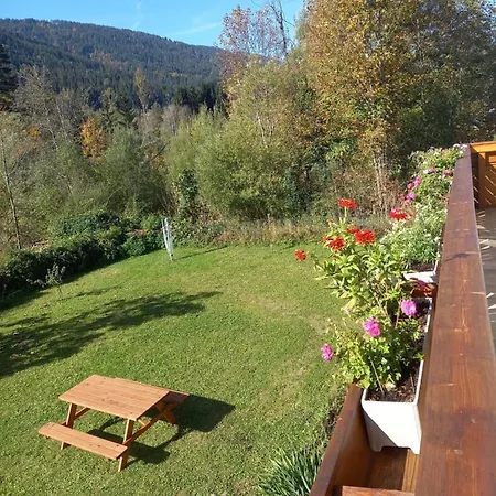 アパート Alie Gusta