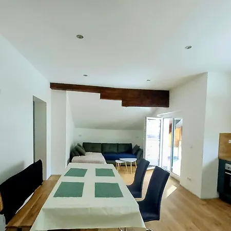 Alie Gusta Appartement