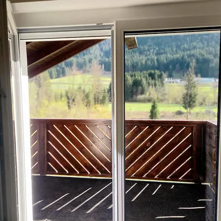 Alie Gusta アパート